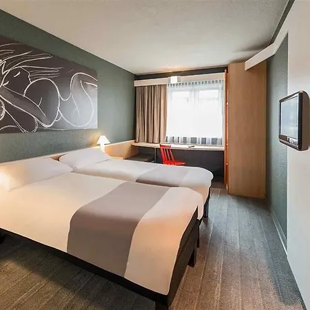Novotel Parkstadt Schwabing 4*