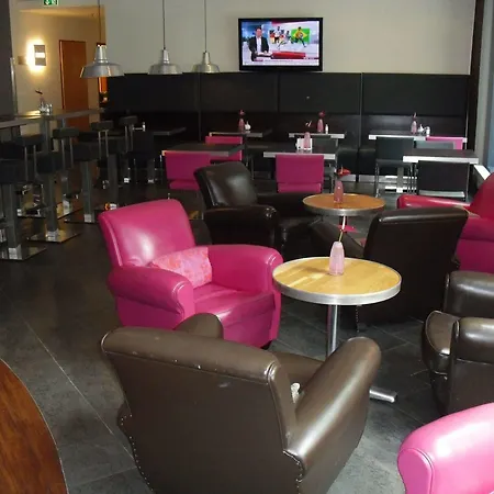 Hotel Novotel Parkstadt Schwabing 4*