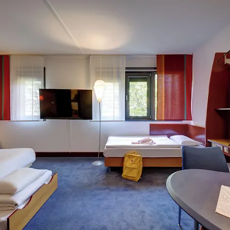 Hotel Novotel Parkstadt Schwabing 4*