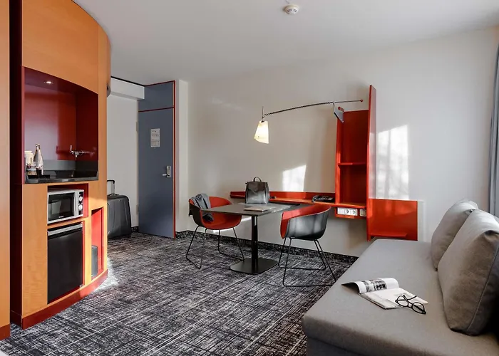 Hotel Novotel Parkstadt Schwabing 4*