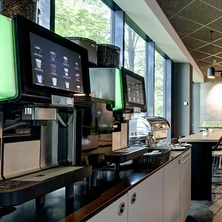 Novotel Parkstadt Schwabing Hotell 4*