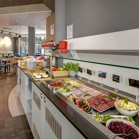 Novotel Parkstadt Schwabing 4*