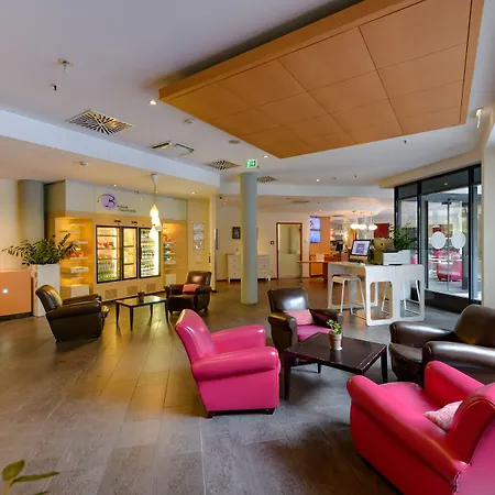Novotel Parkstadt Schwabing 4*